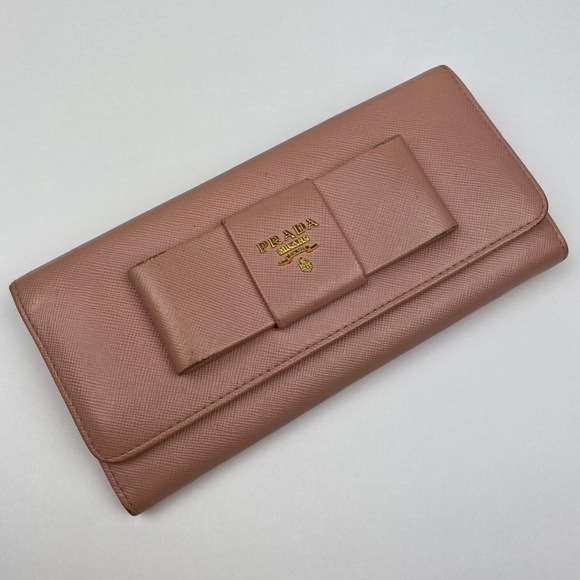 Prada Handbags - AUTH Prada Bow Detail Saffiano Wallet